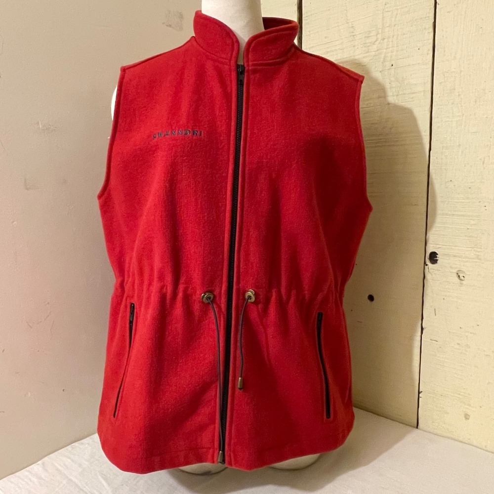 SwannDri Red Wool Fleece Vest Womens Size‎ L Full Zip Wools of New Zealand